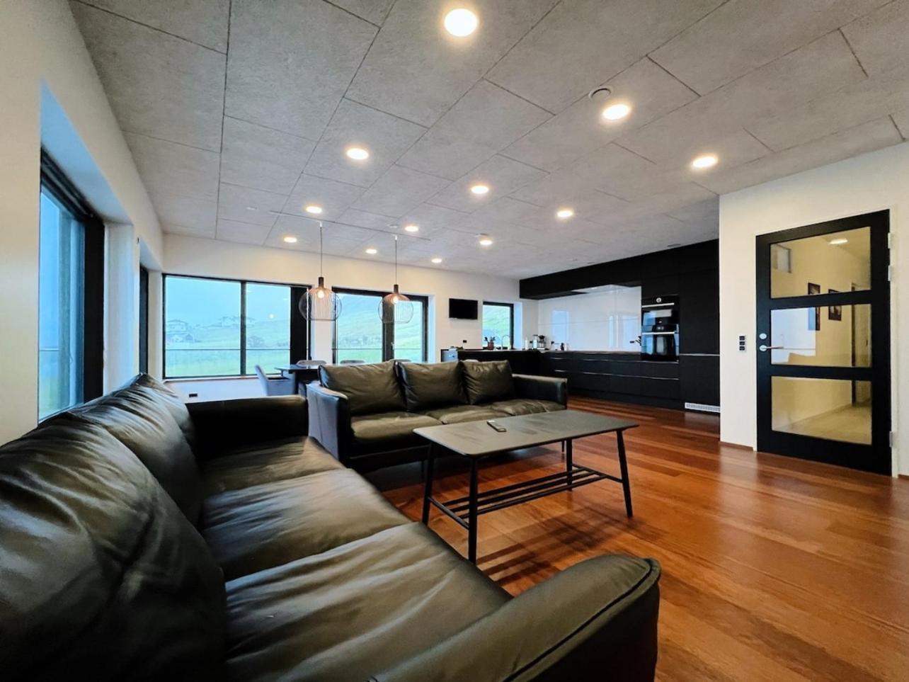 Stunning Ocean View Penthouse Apartment Oravik Luaran gambar